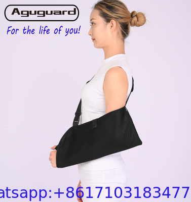 Sling noir avec sangle réglable et instructions de soins Lavez-vous les mains